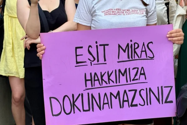 Haklarımız devletin lütufu değil