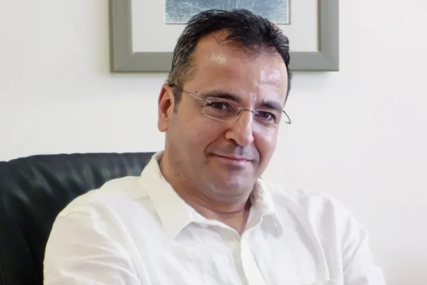 "Bilinmeyen dil"in sahipleri şimdi anayasal güç