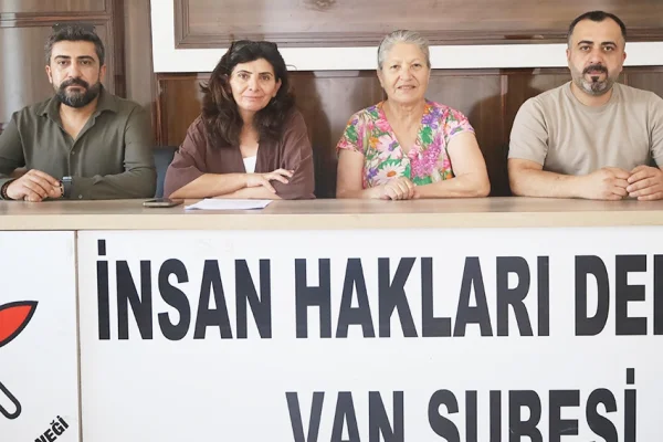Devlet suçlarını kabul etsin