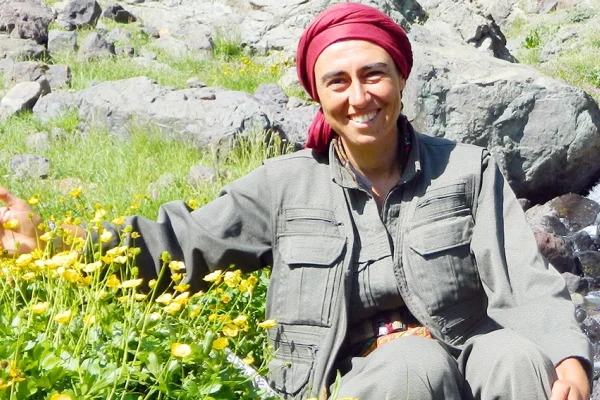 Emine yoldaş