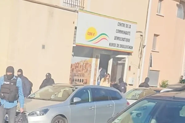 Kürt Toplum Merkezi’ne baskın
