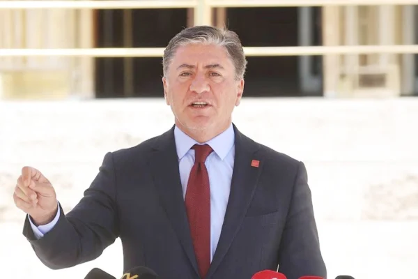 Bir grup, sürecin kesilmesini istiyor