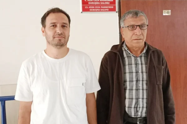 'Kitaptan propaganda' davasından vazgeçilmedi