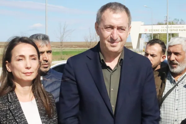 İlerletici adımların hızlanmasını istedi