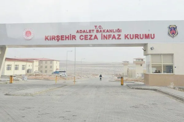 Kırşehir'de tahliyeler engelleniyor