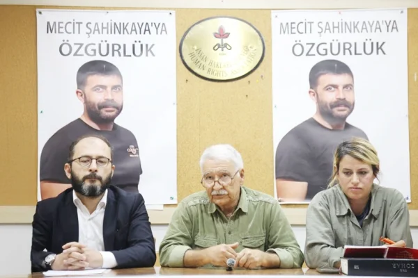 Emlak pankartlarına 'örgütsel' ceza