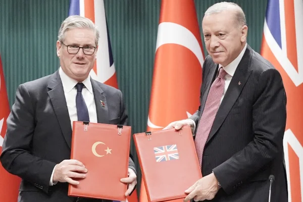 Barış olacaksa neden savaş uçağı?