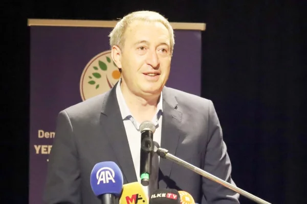 Barış bir inşa sürecidir