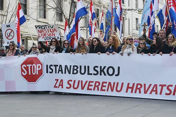 Letonya Türkiye yolunda