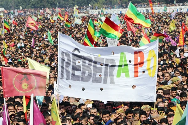 Kardeşlik diyenler onun hukukuna uymalı
