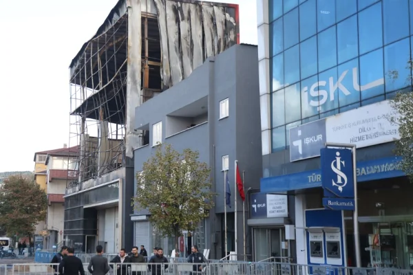 Bu fabrikalar saatli bomba gibi