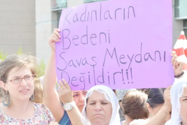 Licê’de devlet himayesinde fuhuş ağı