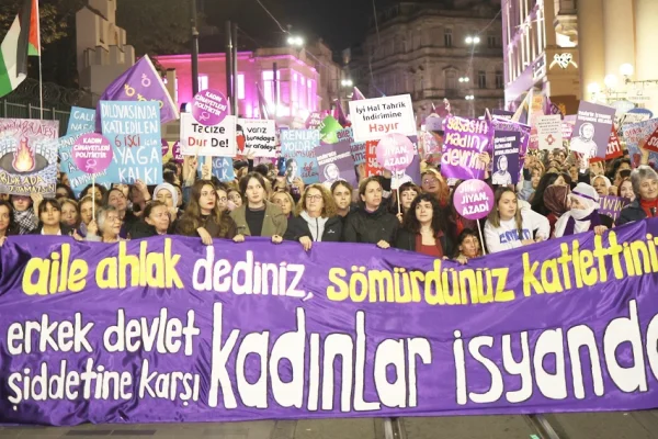 Demokratik toplumu kadınlar inşa edecek