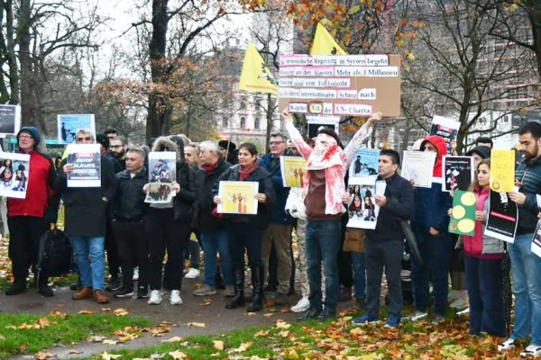 Alevi katliamlarını durdurun