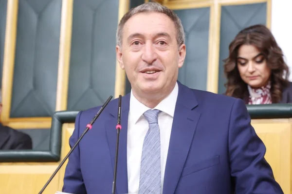 Artık eşikten geçelim