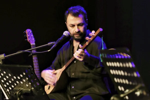 Hayallerimiz bile Kürtçe