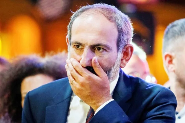 Erivan’da binler Paşinyan’ın istifasını istedi