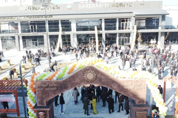 Agirî belediyesi hizmetle konuşuyor