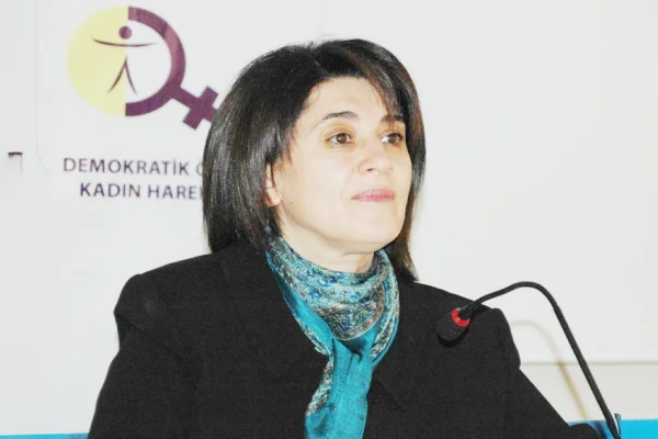 Kürt ve kadın düşmanlığının tribünü
