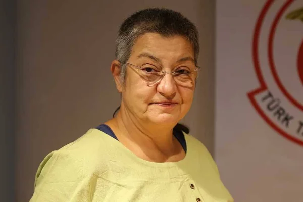 Pandemi değil sindemi