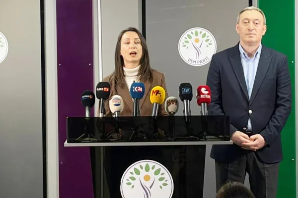 Barış, nefret toprağında yeşermez