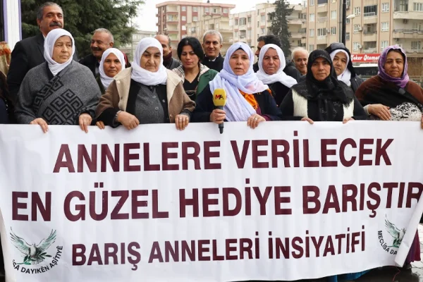 Barış Anneleri yolda