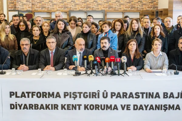 Şam'dan 13 TIR yerine Suruç'taki kapıyı aç