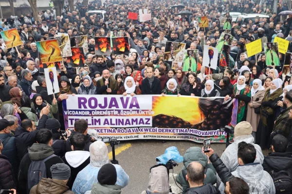 Statüsüz Kürt olmayı kabul etmiyoruz