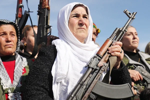 Direnmek kalıyor Kürt'e