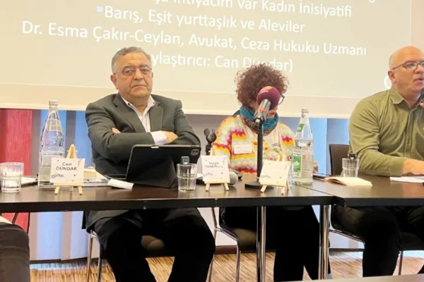 Rêber Apo: Ne mesihim ne de hortlak
