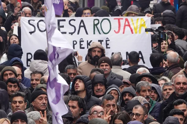 Bıçak sırtında