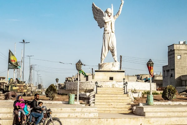 Kobanê’de 300 kişi zehirlendi