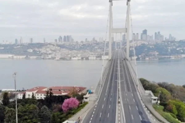 Otoyolları da satıyor
