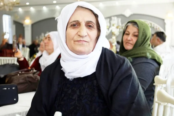 Kobanê kuşatmasına son verin