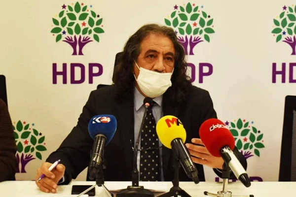 Sürü bağışıklığını tercih ettiler