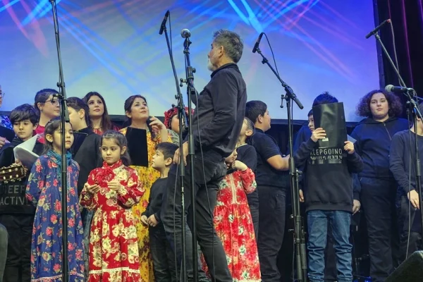 Dili önce çocuklara sevdirmeliyiz