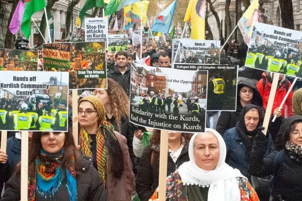 Londra'da sipariş yargılama!