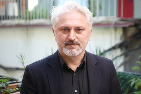 Tekere çomak sokmaya devam
