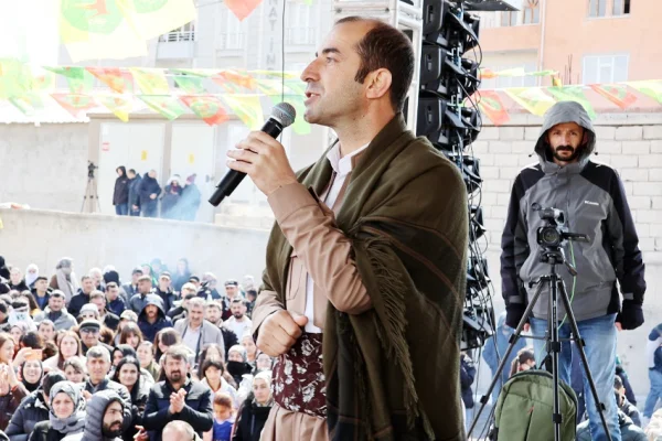 Kürt halkı statü istiyor