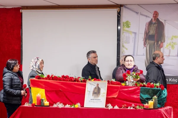 Son sözü: Berxwedan jiyan e