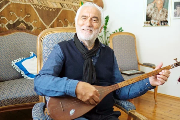 Ben halkımın ozanıyım
