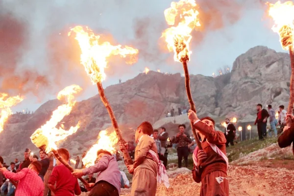 Renkli bir dekolonyal festival: Newroz