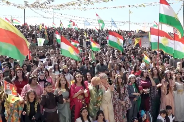 Rojava, Newroz'unu kutladı