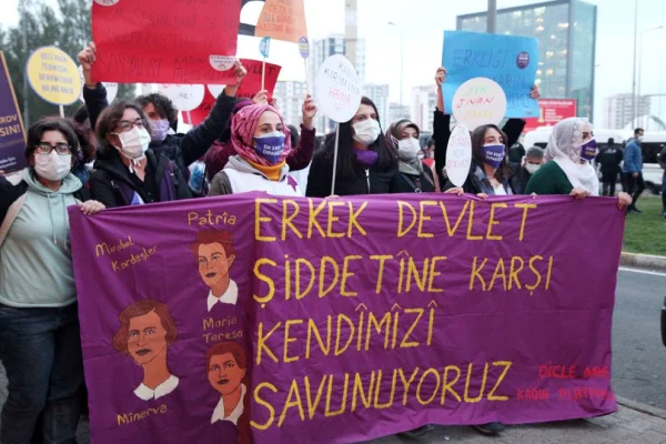 Kadını reddeden devleti reddediyoruz