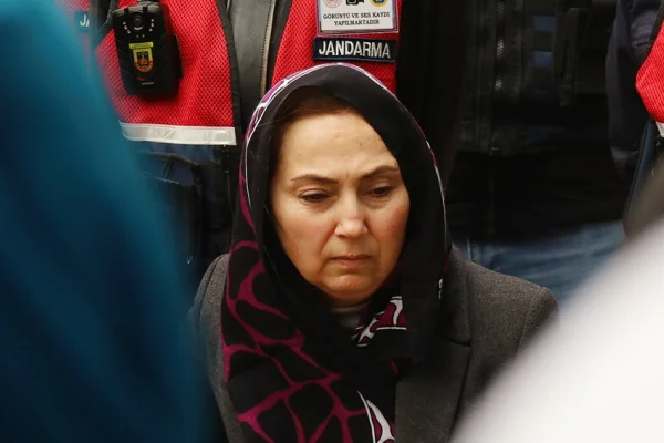 Jandarma gölgesinde yas ve direnç