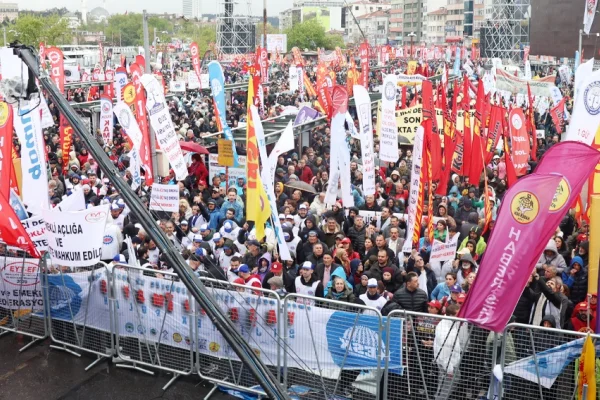 50. yılında Taksim’deyiz