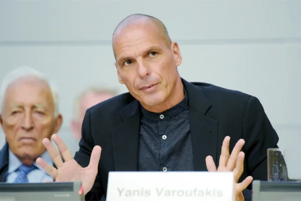 Varoufakis: Çin, İran Savaşı’nın en büyük kazananı