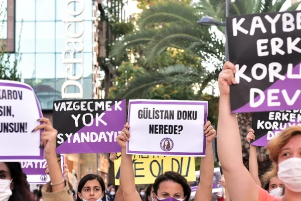 Kamusal gücün devlet içi çeteleşmesi