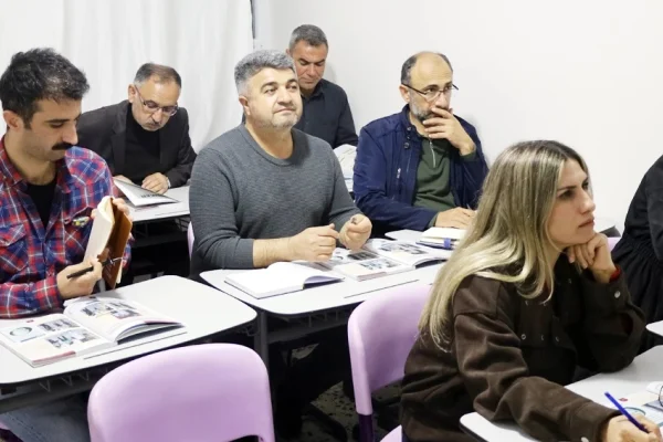 Zimanger asimilasyona karşı yola çıktı