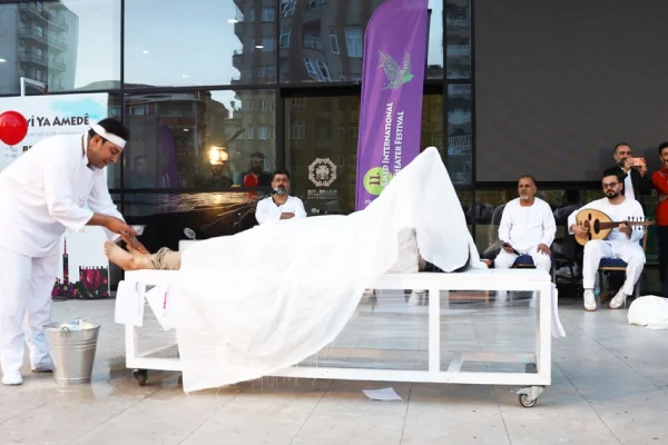 Santimetrelerle ölçülen hasret: CM